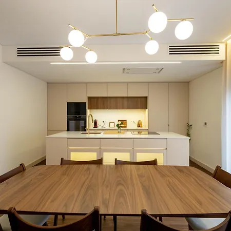 Apartment Music Ii *